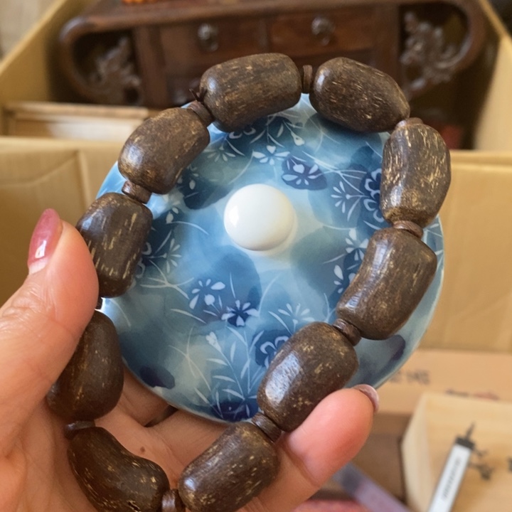 瓷中古工艺品一件