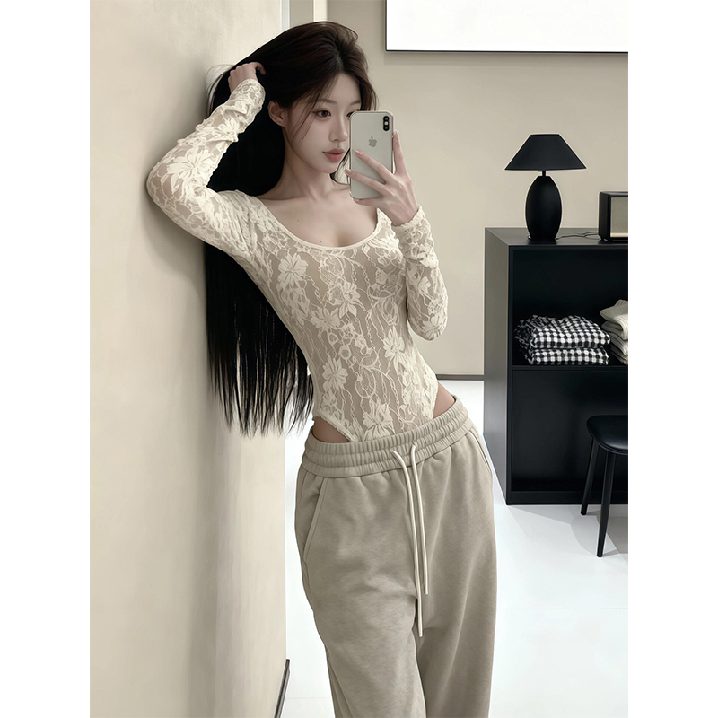 法式气质纯欲风长袖t恤辣妹风蕾丝衫内搭连体衣上衣宽松休闲长裤
