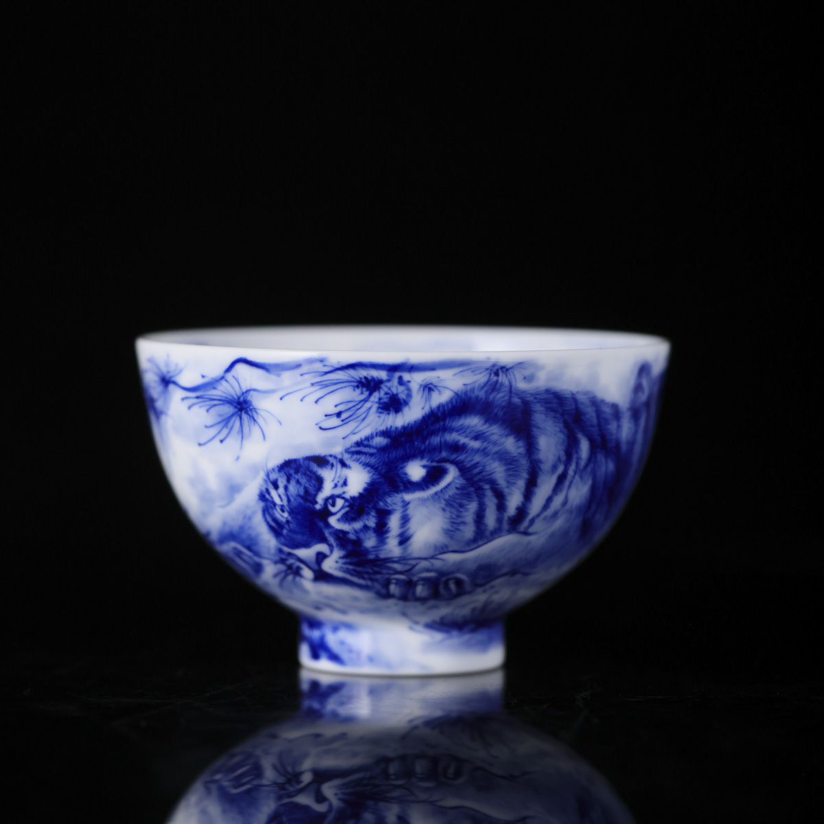 九段烧-九段妙手龙虎鸡心杯-手工手绘有差异