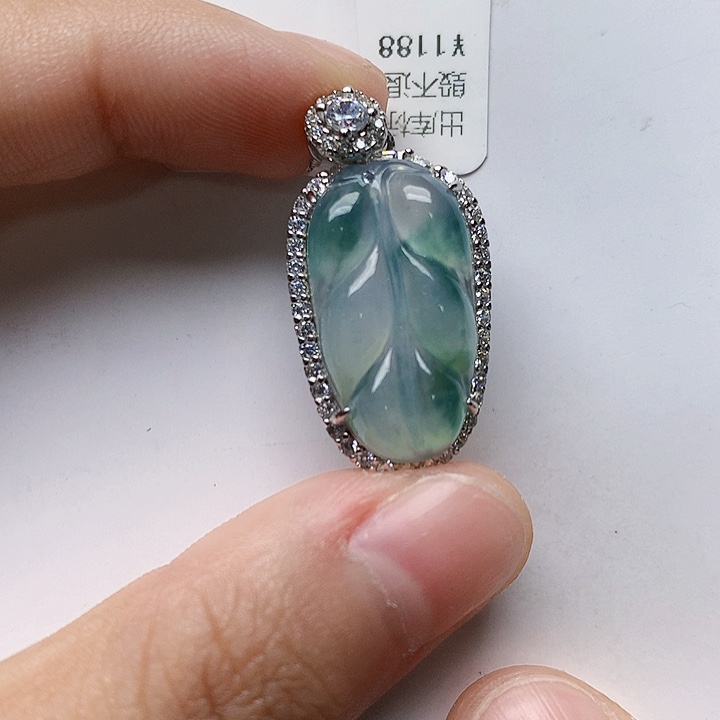 颈饰银S925镶嵌翡翠天然翡翠