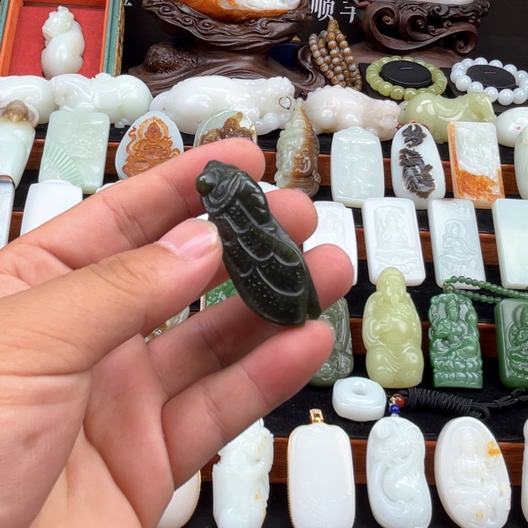 风***凉和田玉未镶嵌挂件