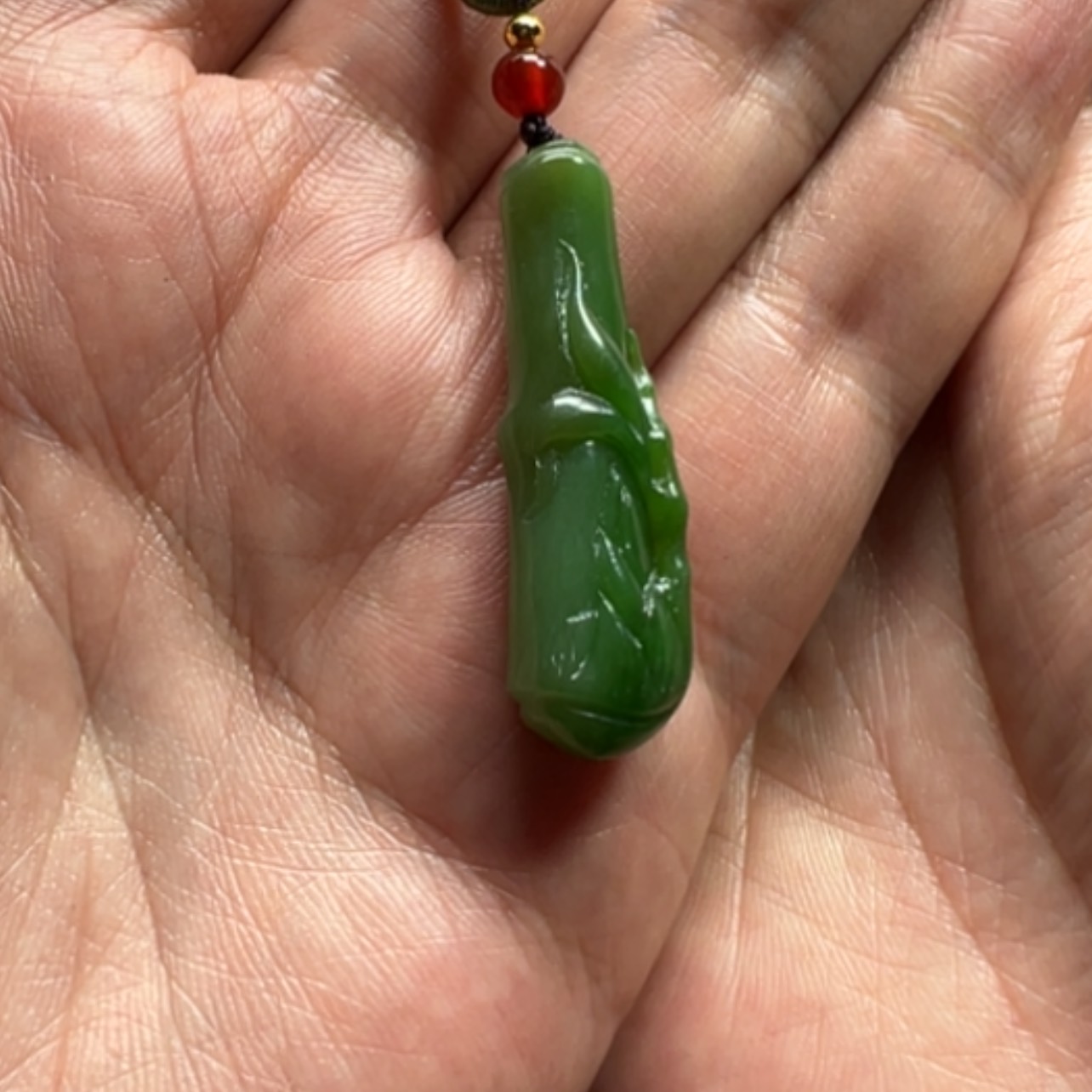 【闪购商品】颈饰未镶嵌和田玉（碧玉）j***g