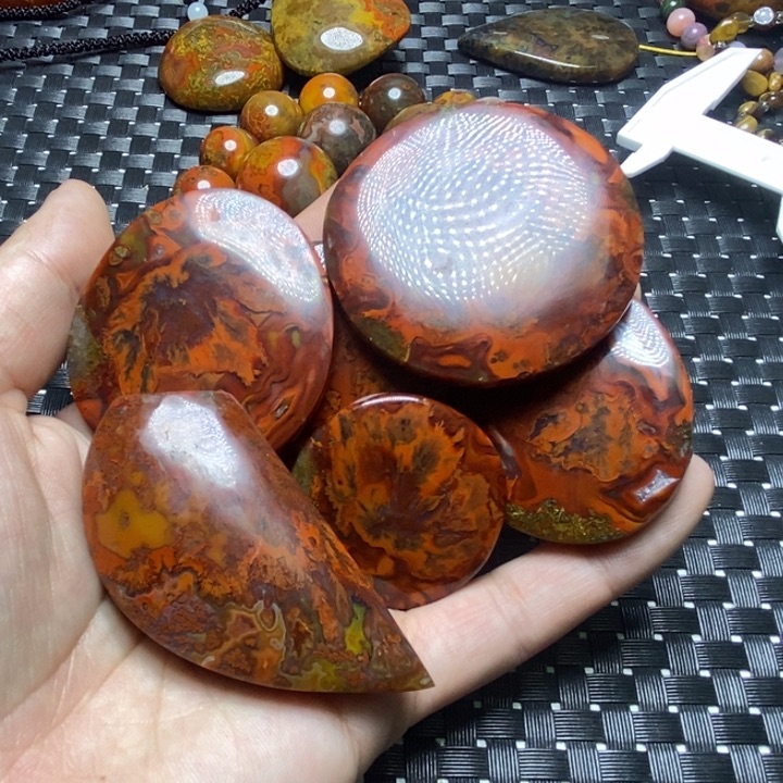 玛瑙/玉髓颈饰未镶嵌?****?