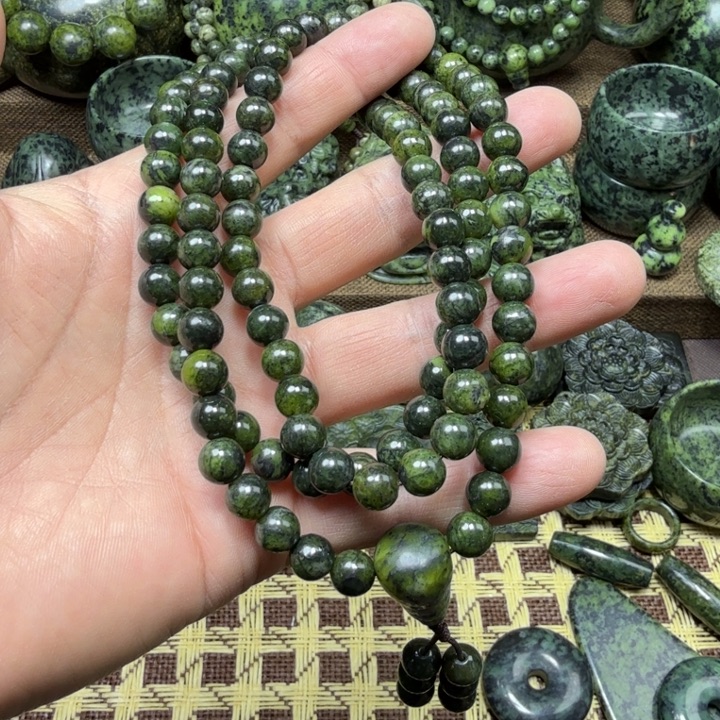 蛇纹石玉未镶嵌药王石能量养生产品