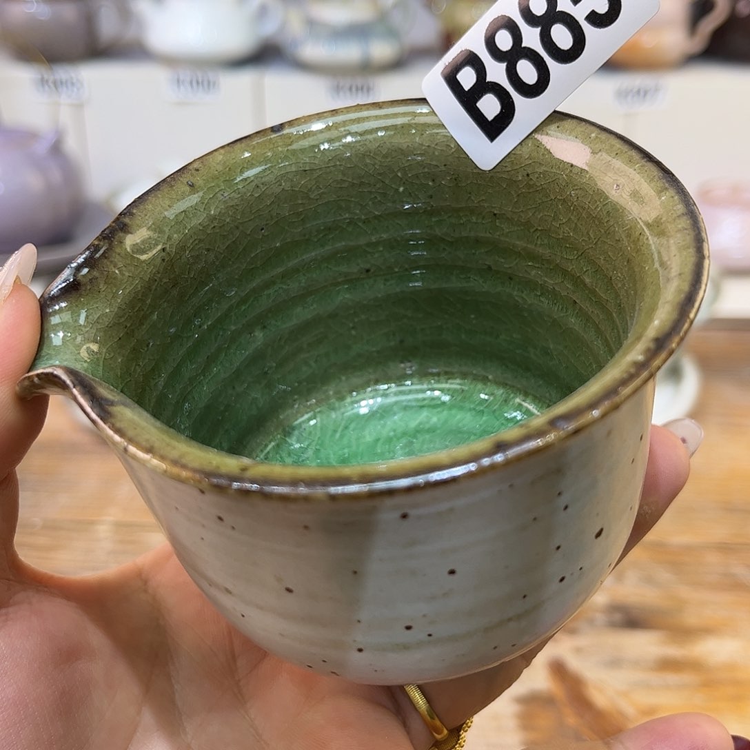 白泥茶杯陶瓷艺术