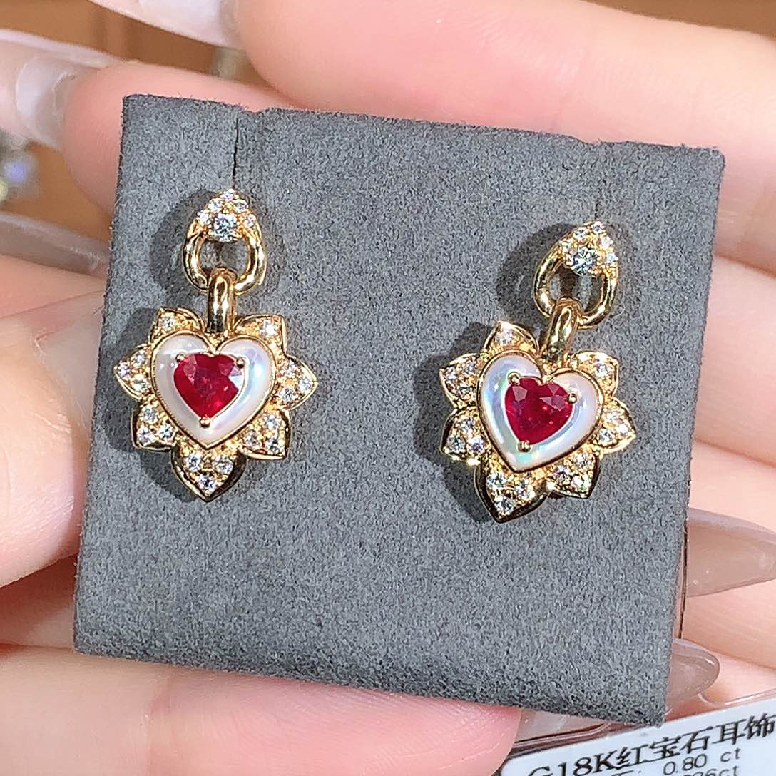 红宝石耳饰18K金镶嵌0.8ct/天然宝石/七天无理由