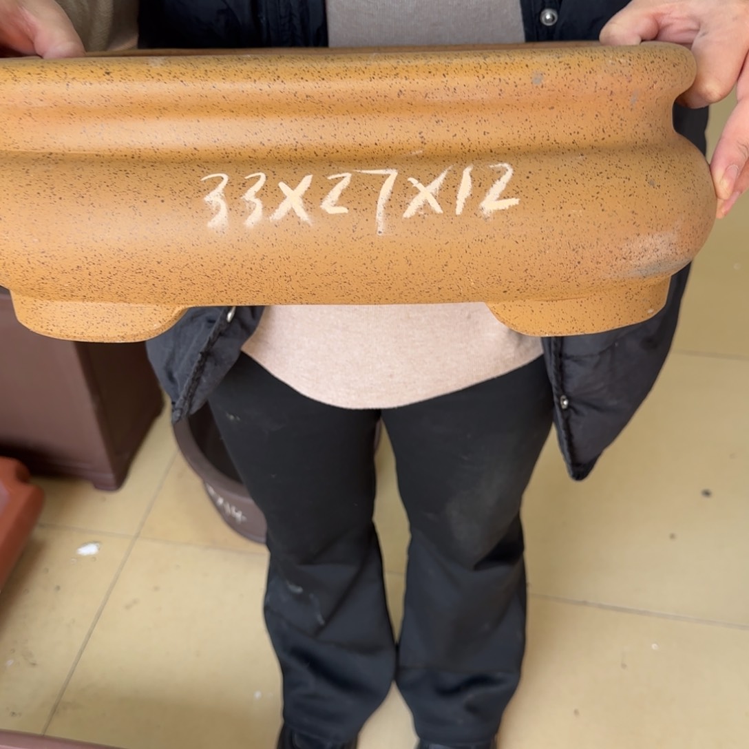 紫砂花盆呜呜呜呜