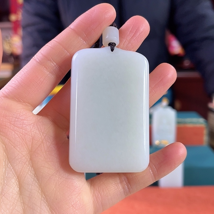 和田玉吊坠未镶嵌