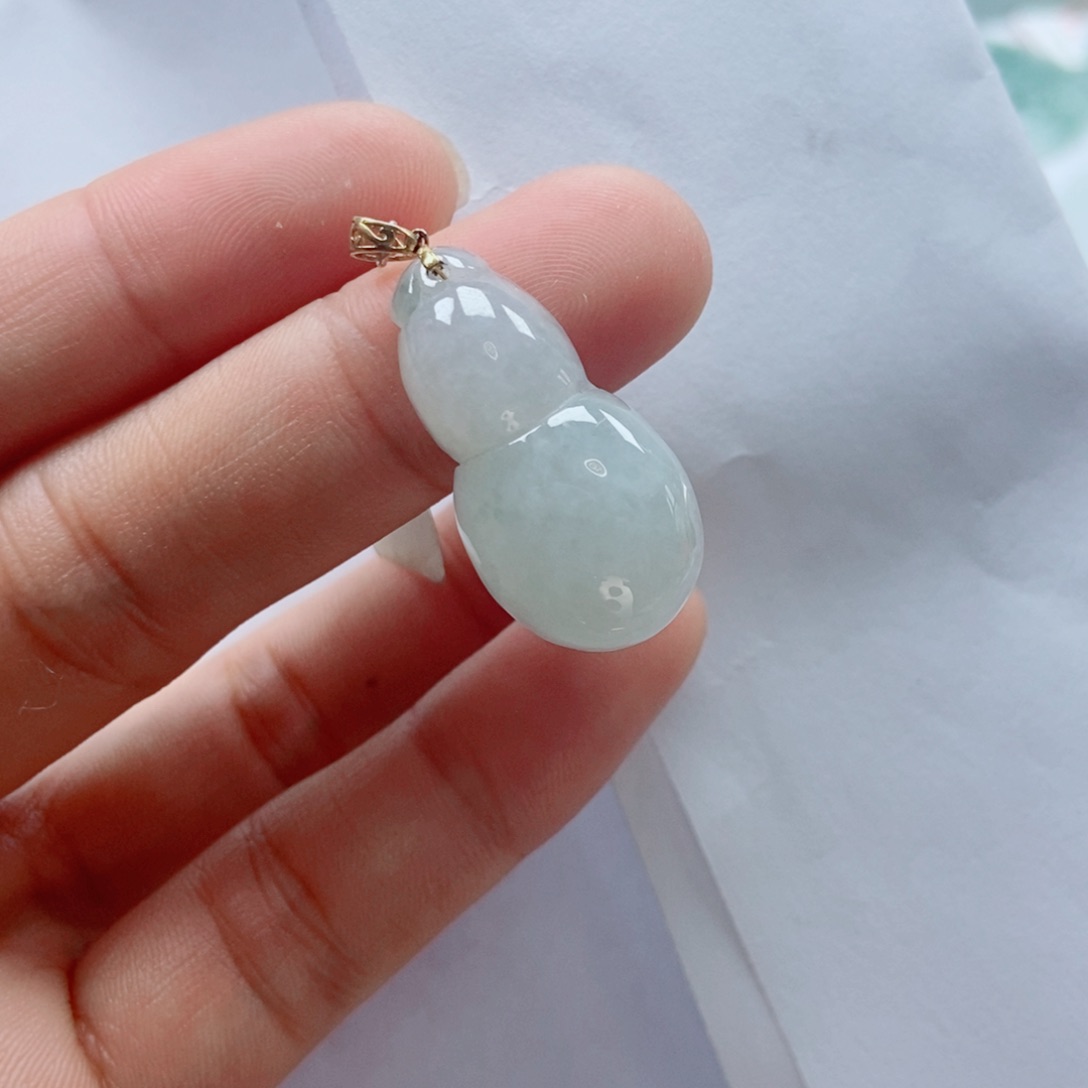 翡翠颈饰未镶嵌天然