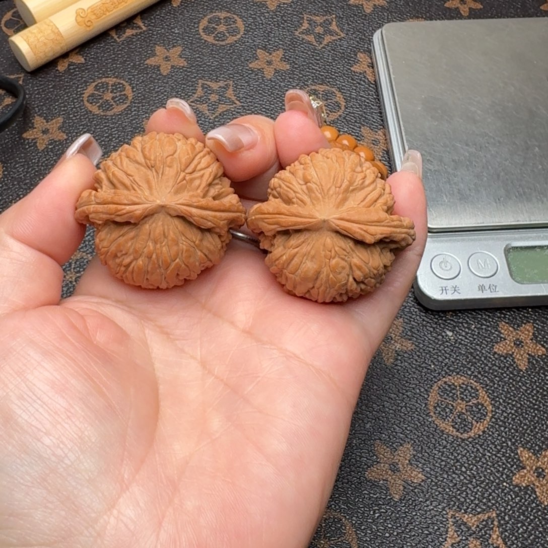 文玩核桃把件42白MO 22