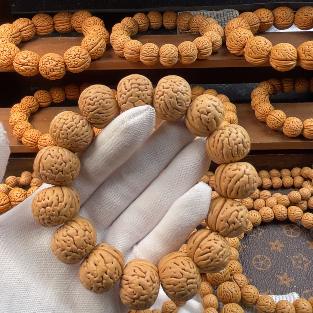 自***路吊坠桃核茶壶精品