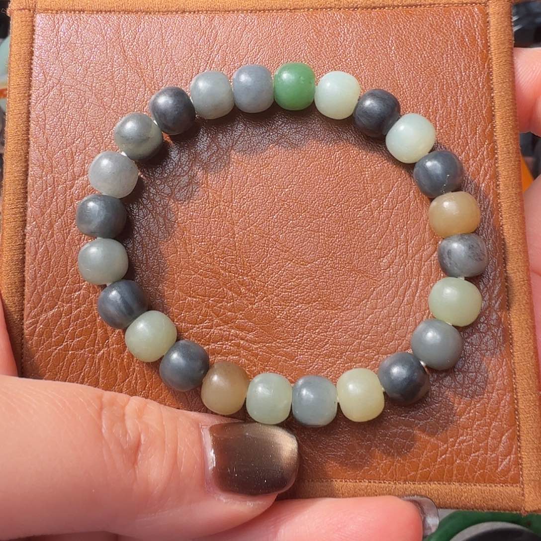 和田玉（糖玉）未镶嵌手链