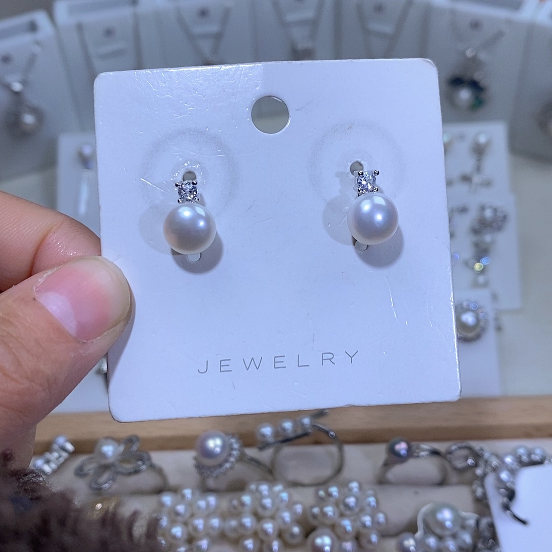 淡水珍珠未镶嵌耳饰