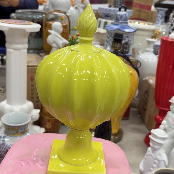 微瑕青花瓷器值得购买