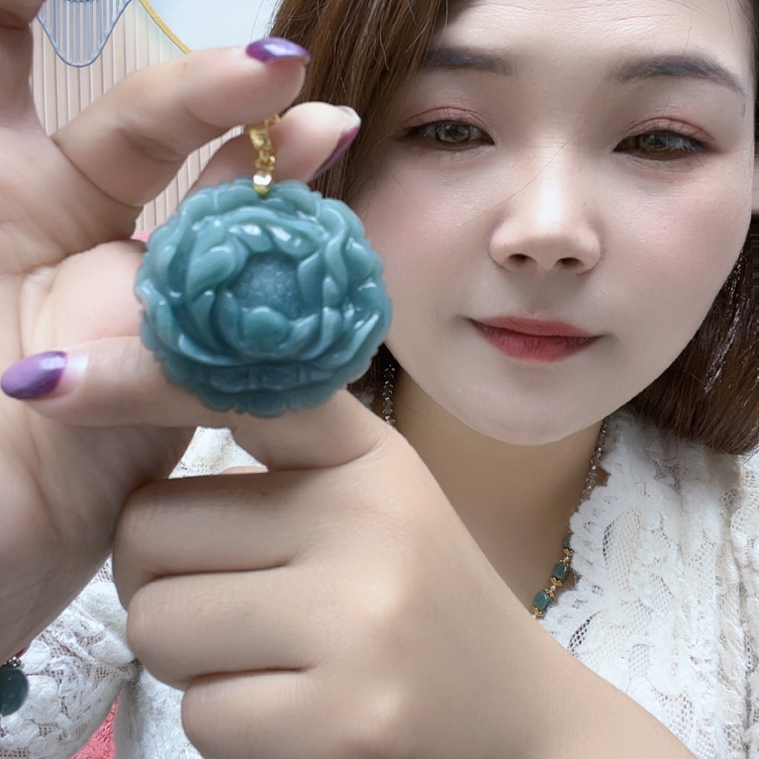 翡翠未镶嵌颈饰项链