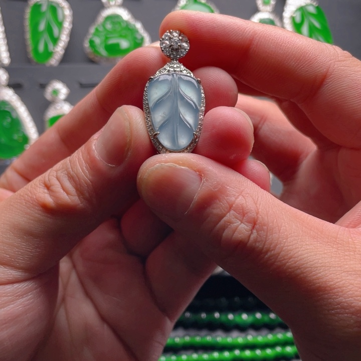 翡翠颈饰未镶嵌吊坠2576