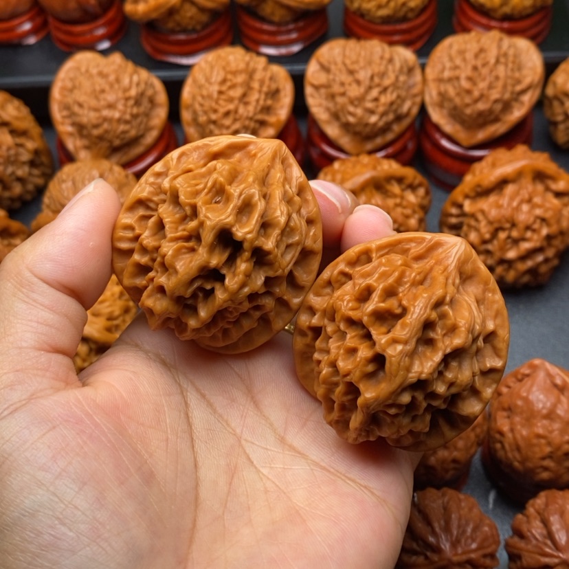 【闪购商品】文玩核桃把件43帝王