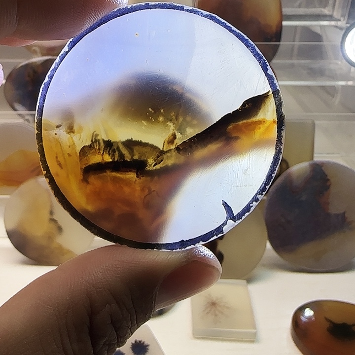 玛瑙/玉髓未镶嵌珠宝奇石