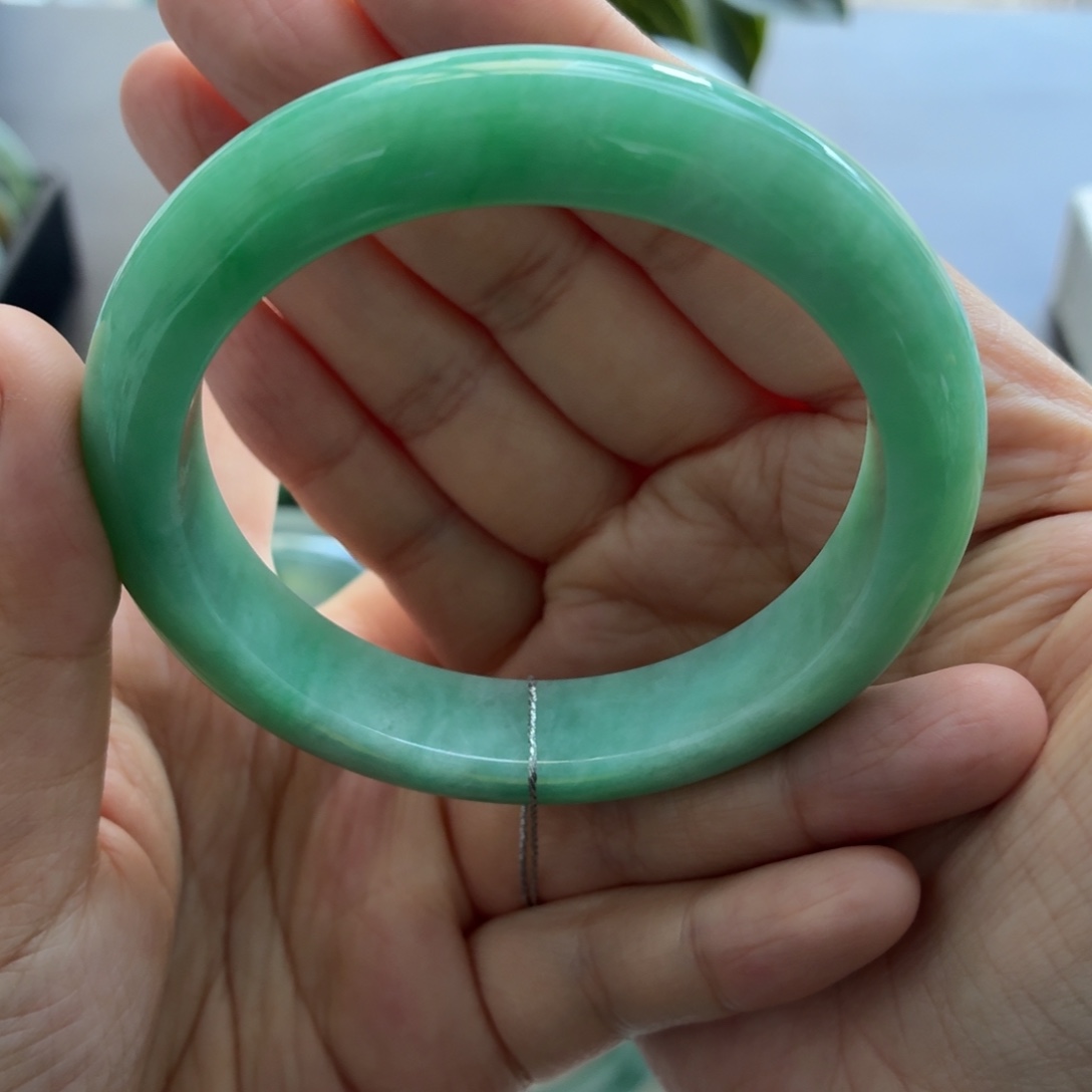 翡翠未镶嵌手镯天然