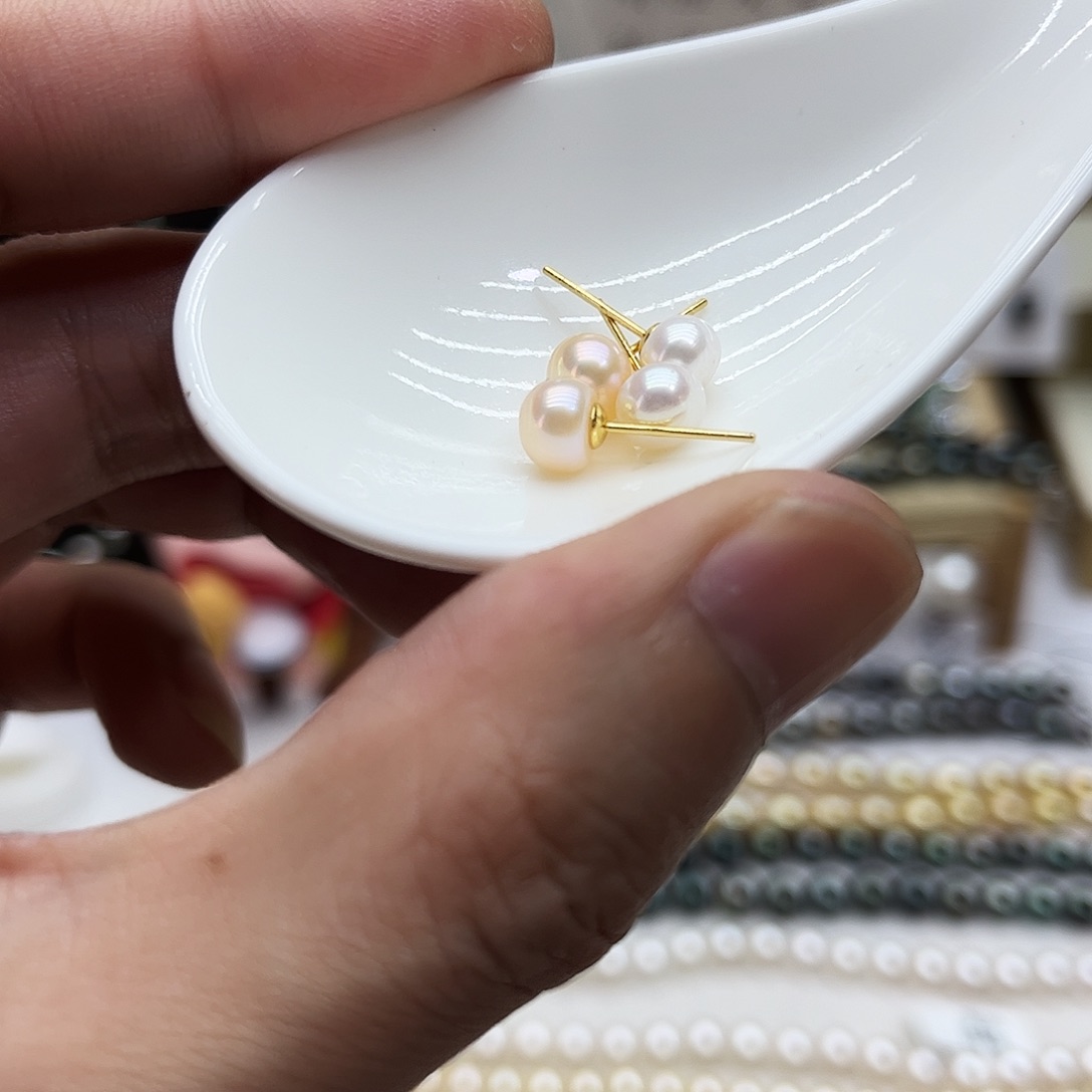 未镶嵌耳饰淡水珍珠