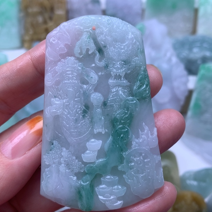 定制翡翠未镶嵌挂件玉龙财神山水挂件