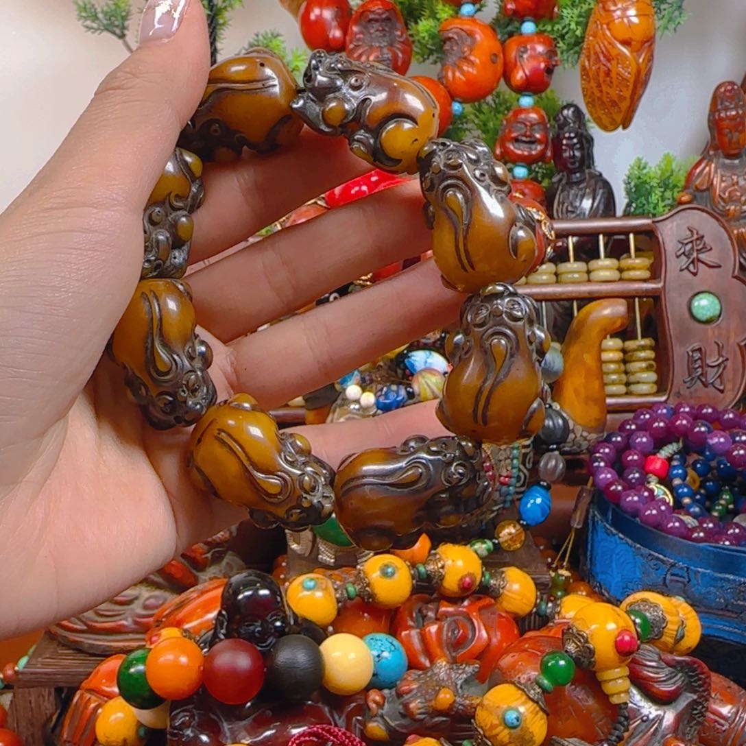 琥珀裸石未镶嵌程*手串