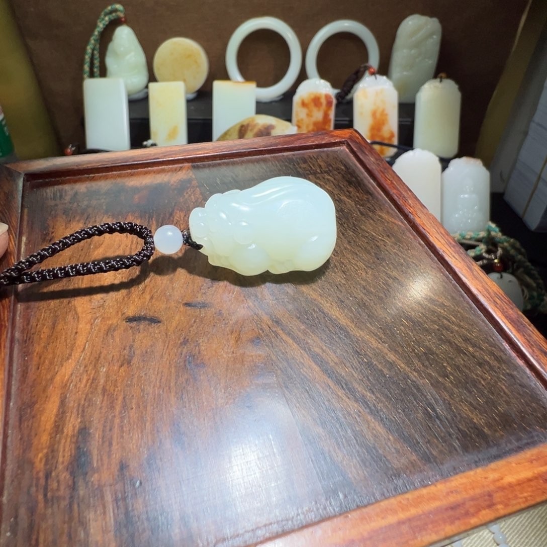 和田玉吊坠(不含链)未镶嵌