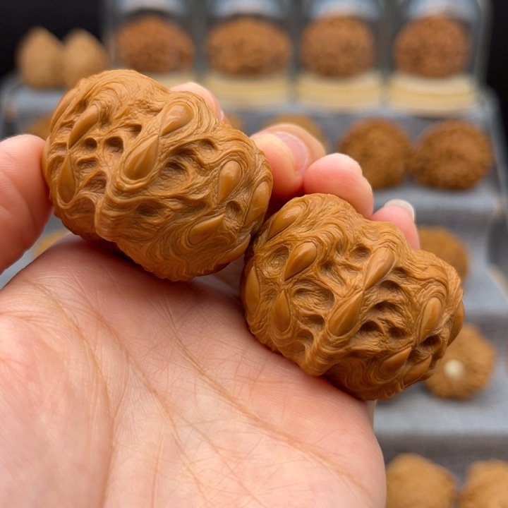 噶***得把件核桃111111111111