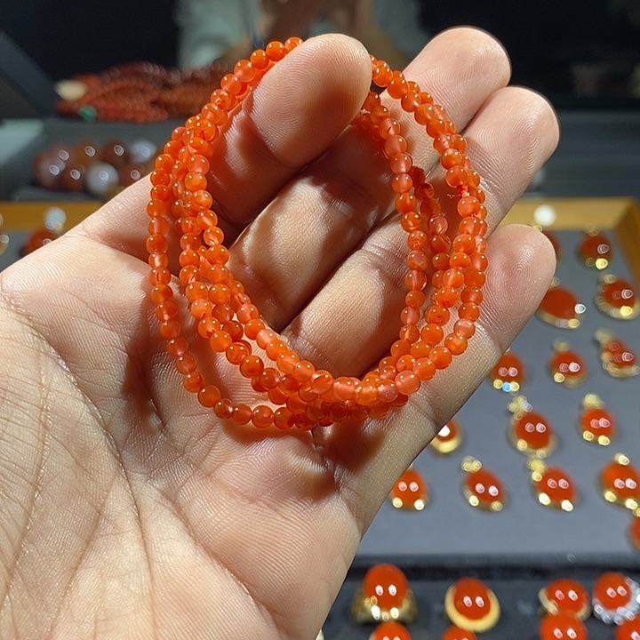 南红玛瑙手链未镶嵌