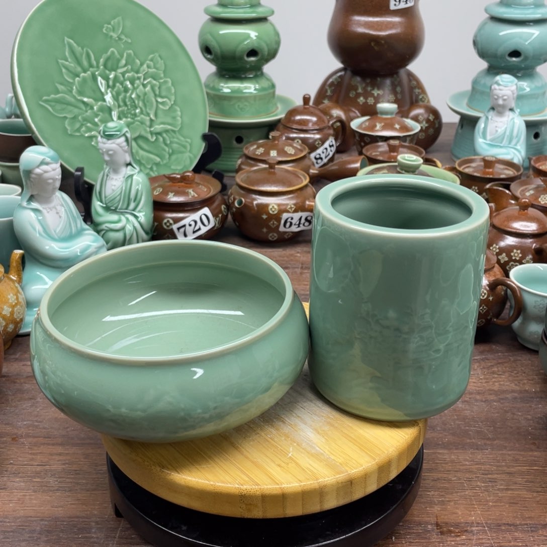 特价福利笔筒+水洗