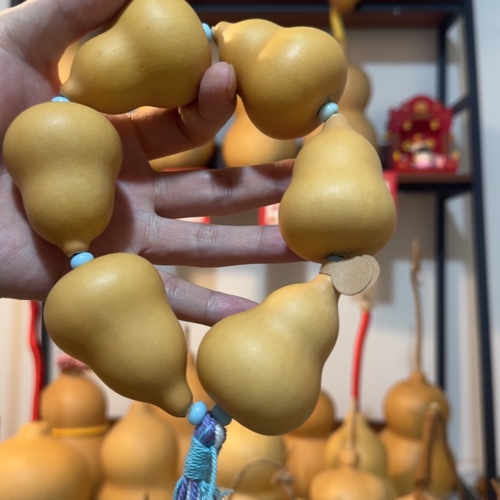 三角墩手持葫芦葫芦