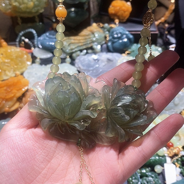 岫玉未镶嵌毛衣链