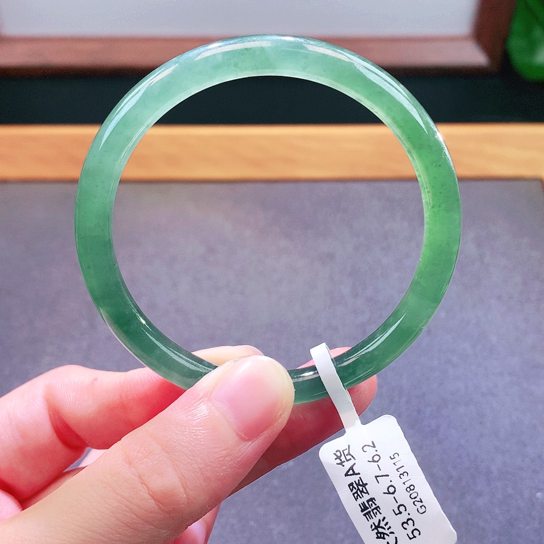 未镶嵌手镯翡翠天然翡翠