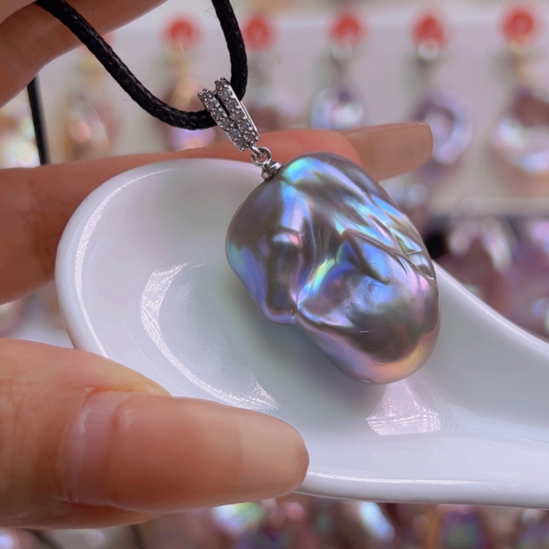 淡水珍珠吊坠(赠链)未镶嵌