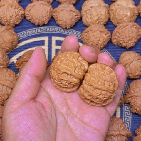 【闪购商品】文玩核桃吊坠小*?白狮子40