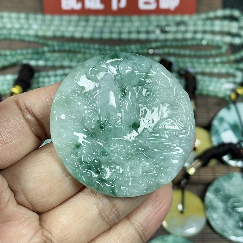 【闪购商品】翡翠颈饰未镶嵌玉吊坠翡翠玉圆形山水牌