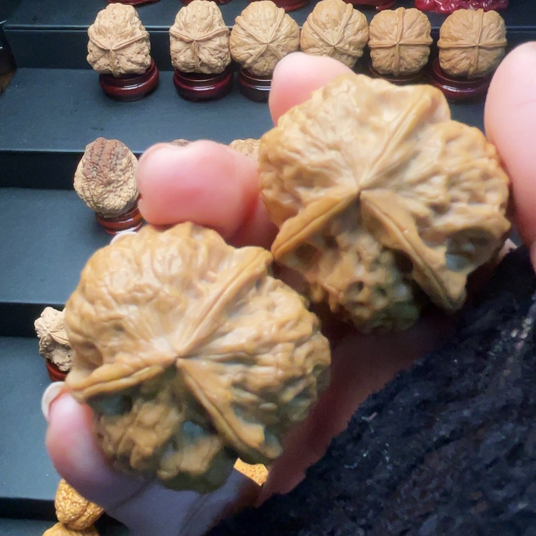 文玩核桃把件红旗……