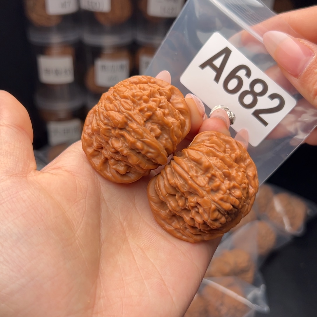 文玩核桃吊坠四座楼48全品