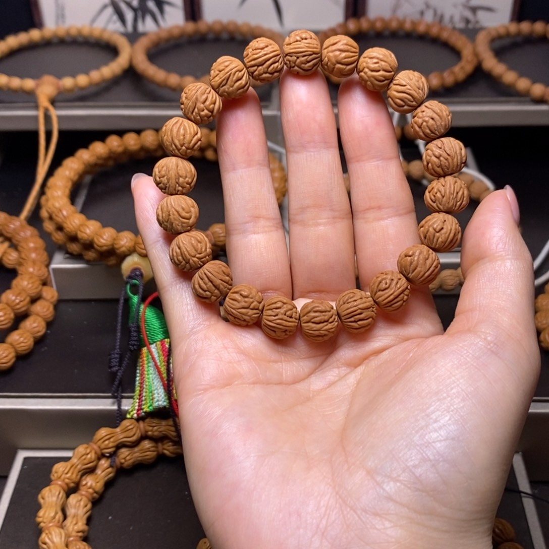 金***来手串桃核秦岭桃核