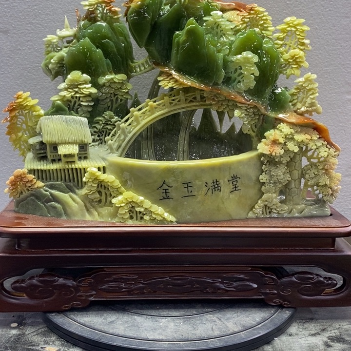 玉ᝰ**三玉石雕刻家居摆件
