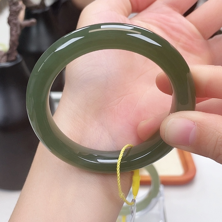 和田玉手镯5455未镶嵌