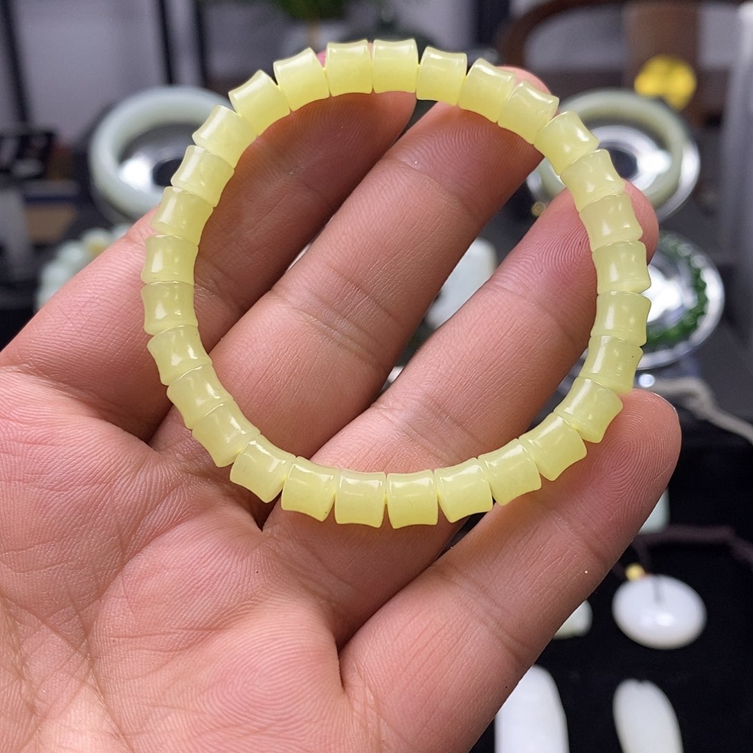 和田玉未镶嵌吊坠(不含链)