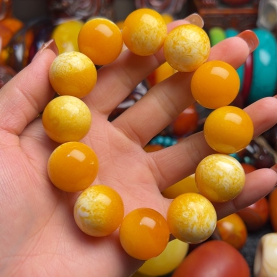 琥珀手串未镶嵌蜜蜡