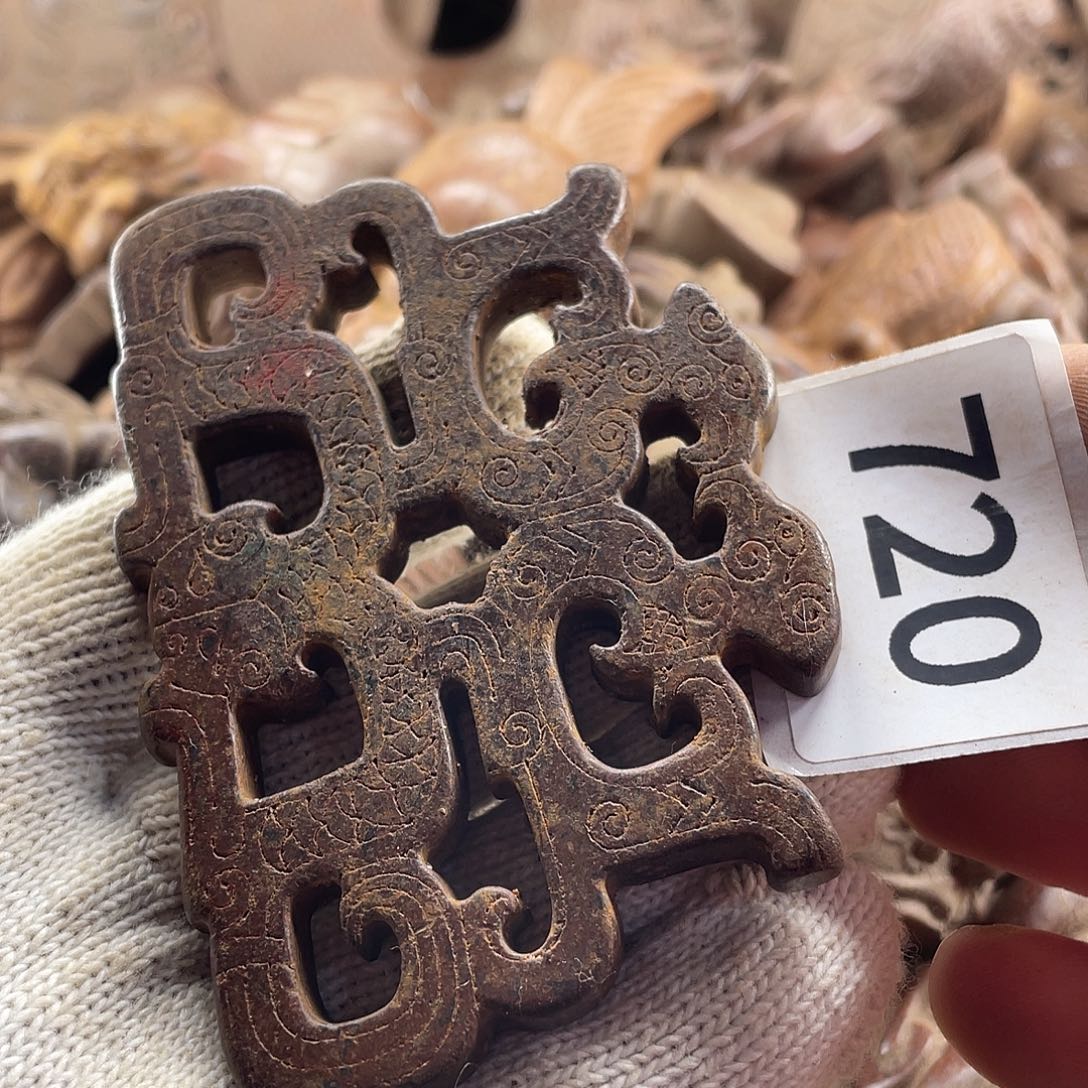 和田玉（糖玉）未镶嵌挂件