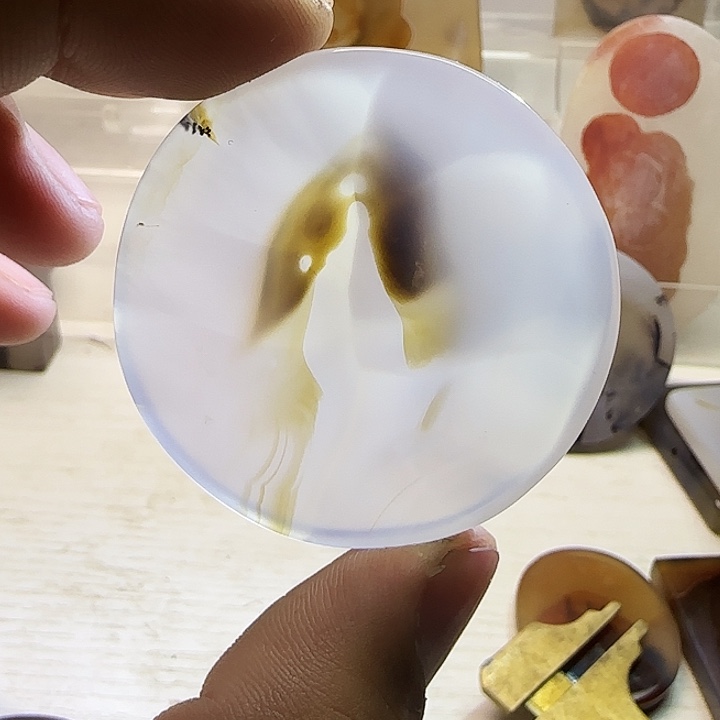 玛瑙/玉髓未镶嵌珠宝奇石