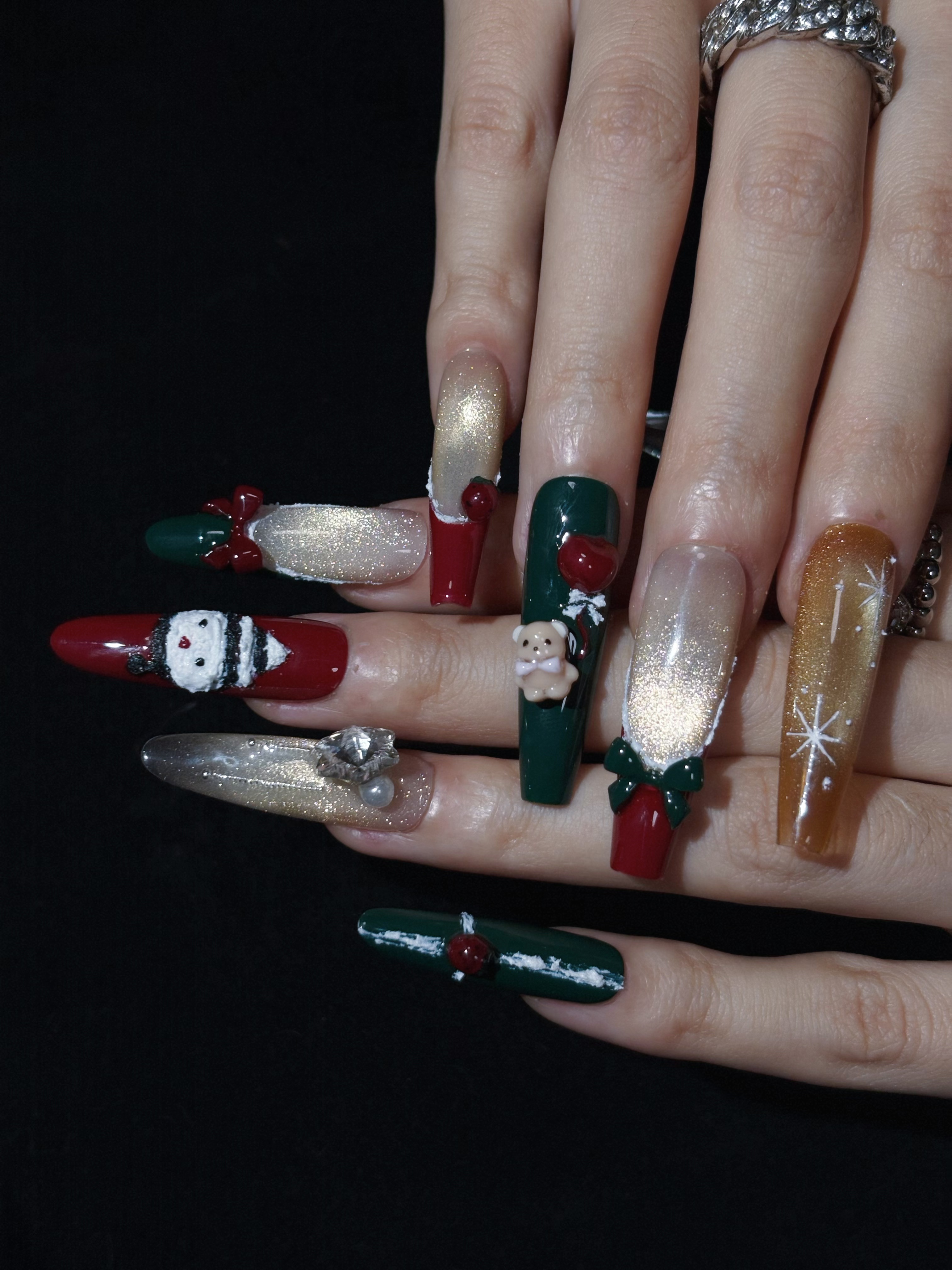 幻诞奇境-金光猫眼圣诞礼物Z