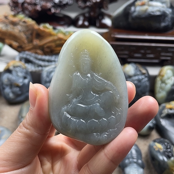 和田玉颈饰未镶嵌