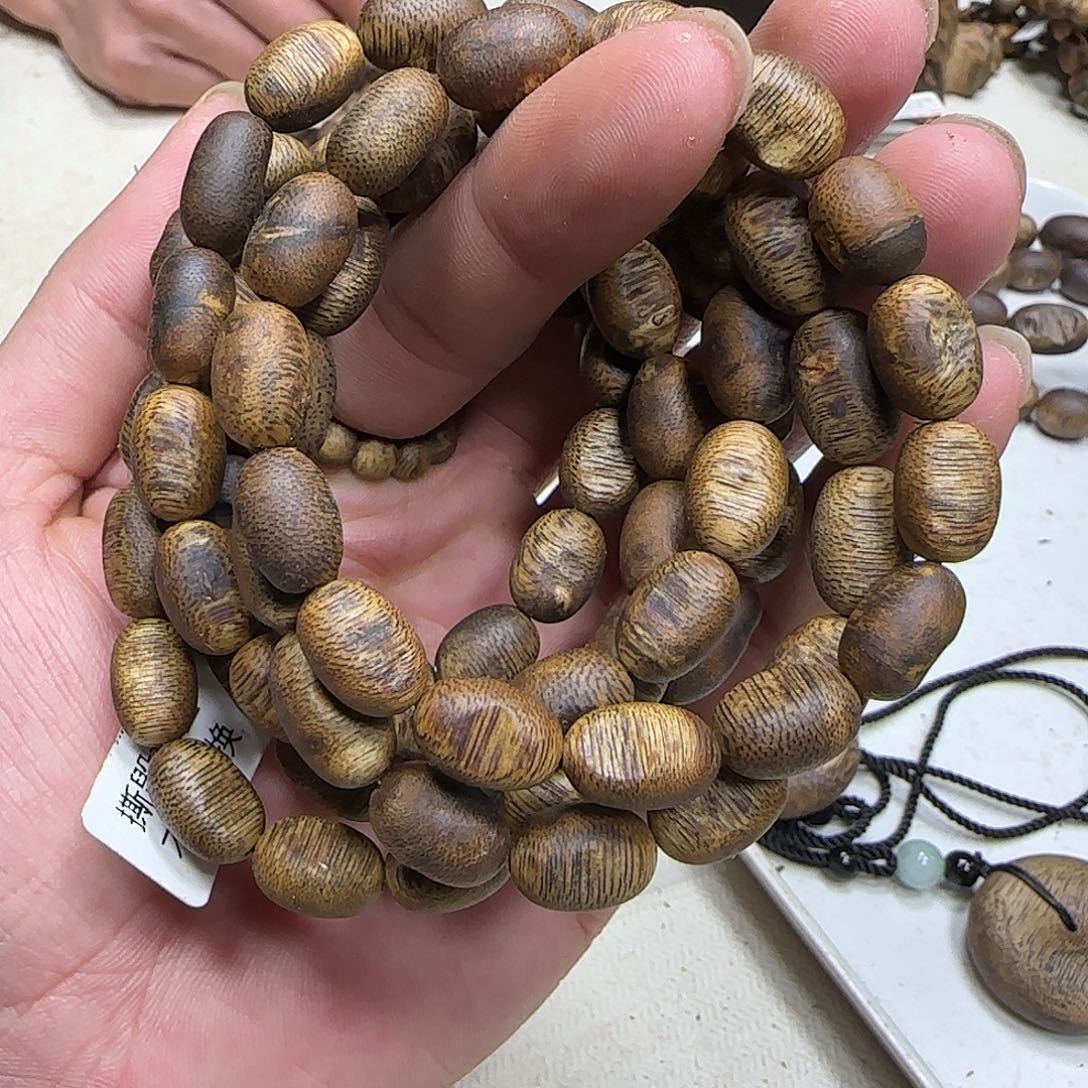 沉香沉香碎屑奇楠沉香留疤单圈6g多样性发一条