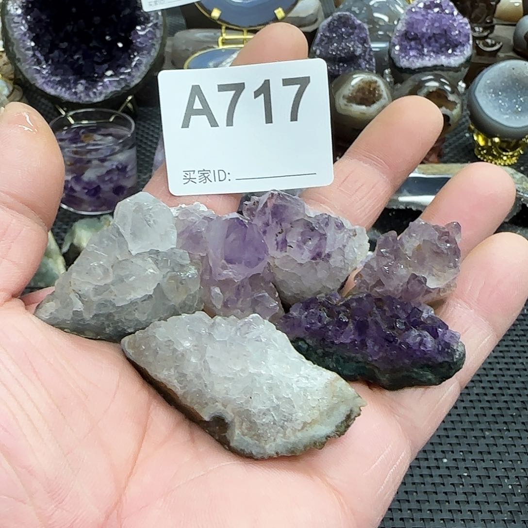 未镶嵌水晶大型摆件（非配饰）