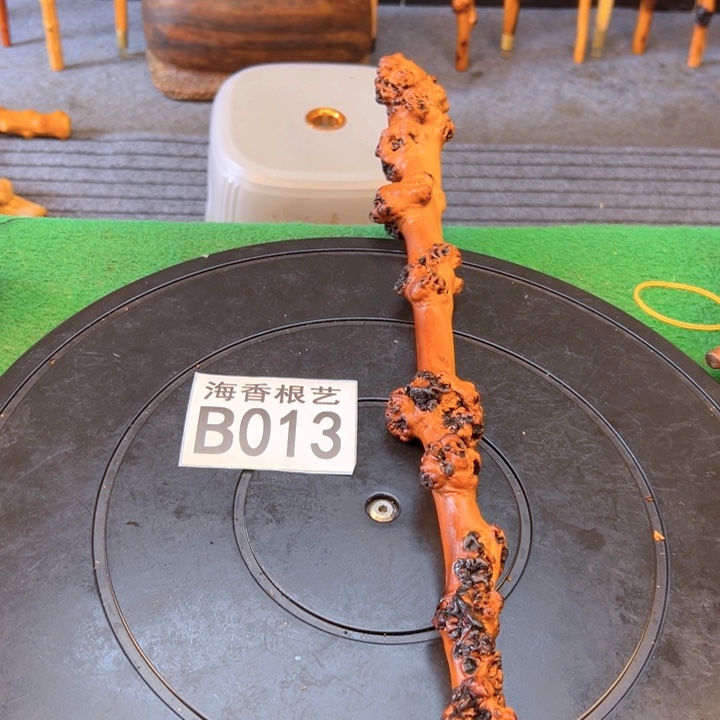 黑果木威***哥一物一拍，以直播间实物截图为准，有风化裂纹